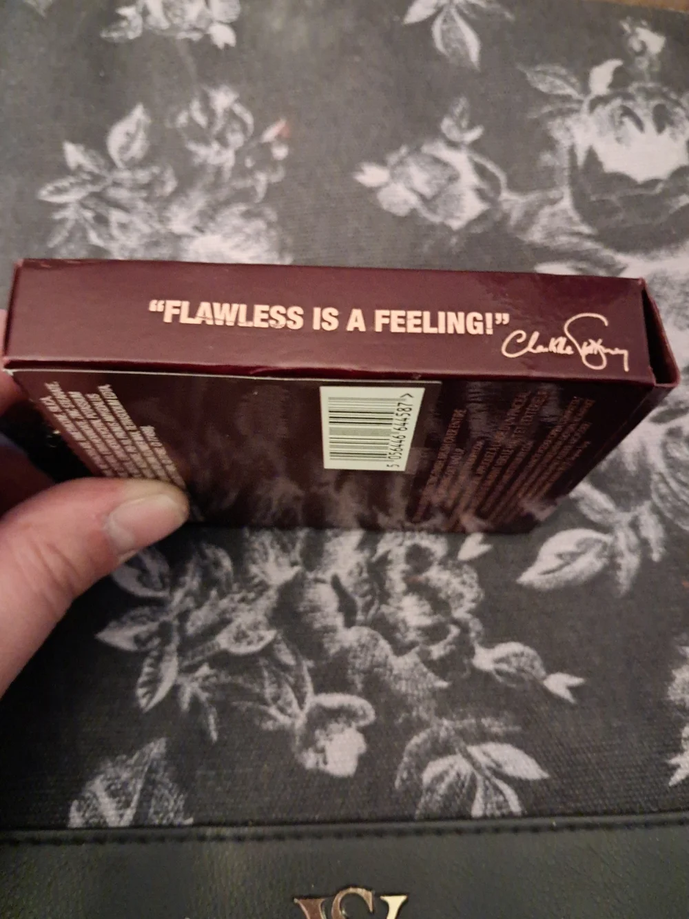 Charlotte Tilbury Airbrush Flawless Finish Powder